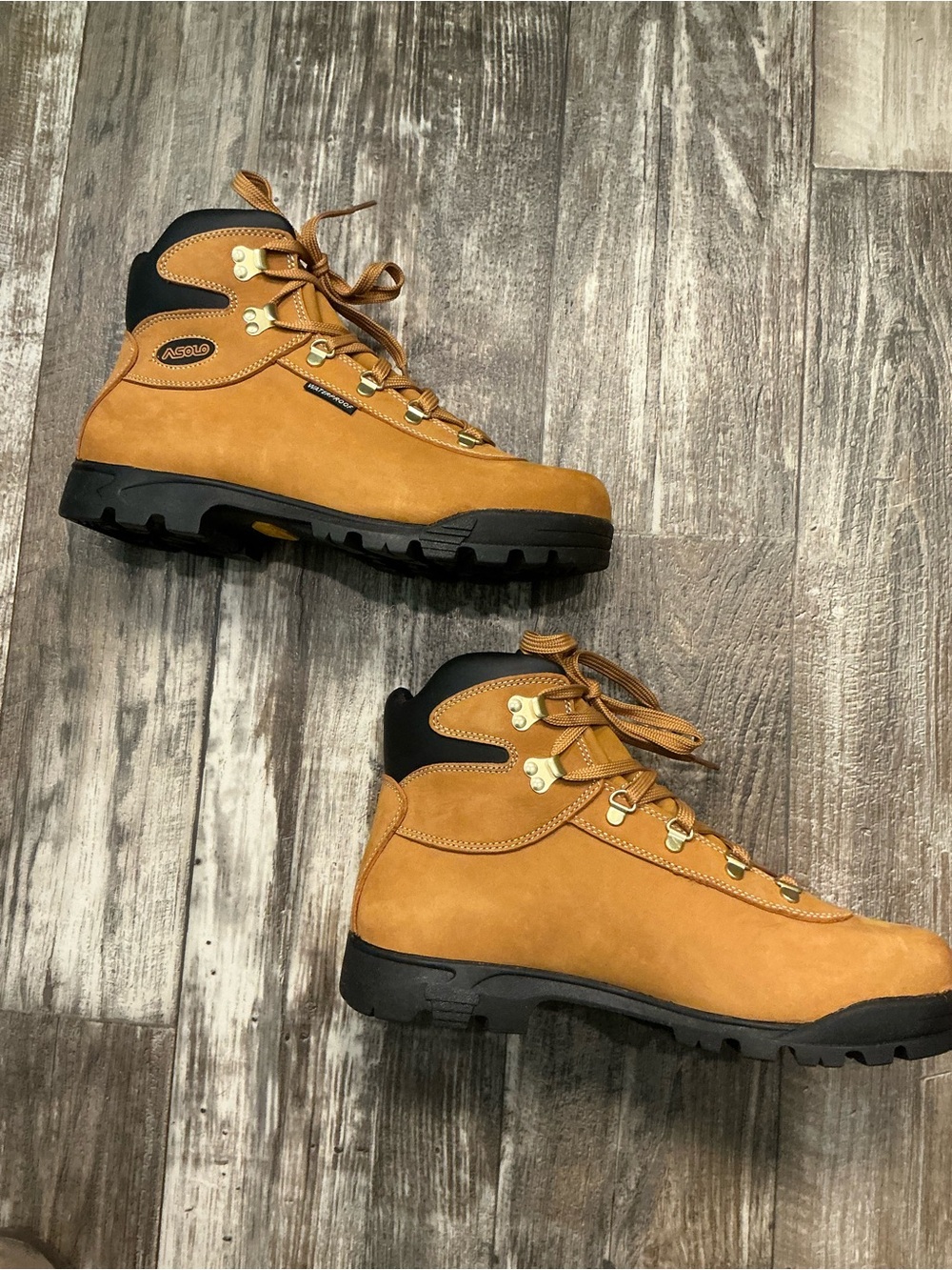 NWOB Men's Tan Waterproof Hiker Boots Size 11 - Picture 12 of 16
